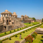 “Mandav (Mandu) – Ancient Fort City of Madhya Pradesh | Afghan Architecture & Heritage”